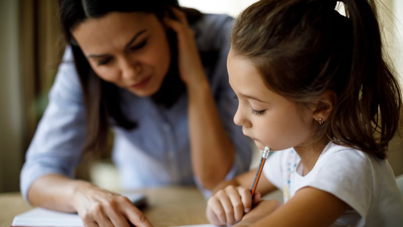 parent_helping_child